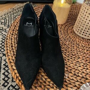 Marc Fisher Womens Ankle Boots Size 8.5 Black Suede 4" Heel Pointed Toe Zipper